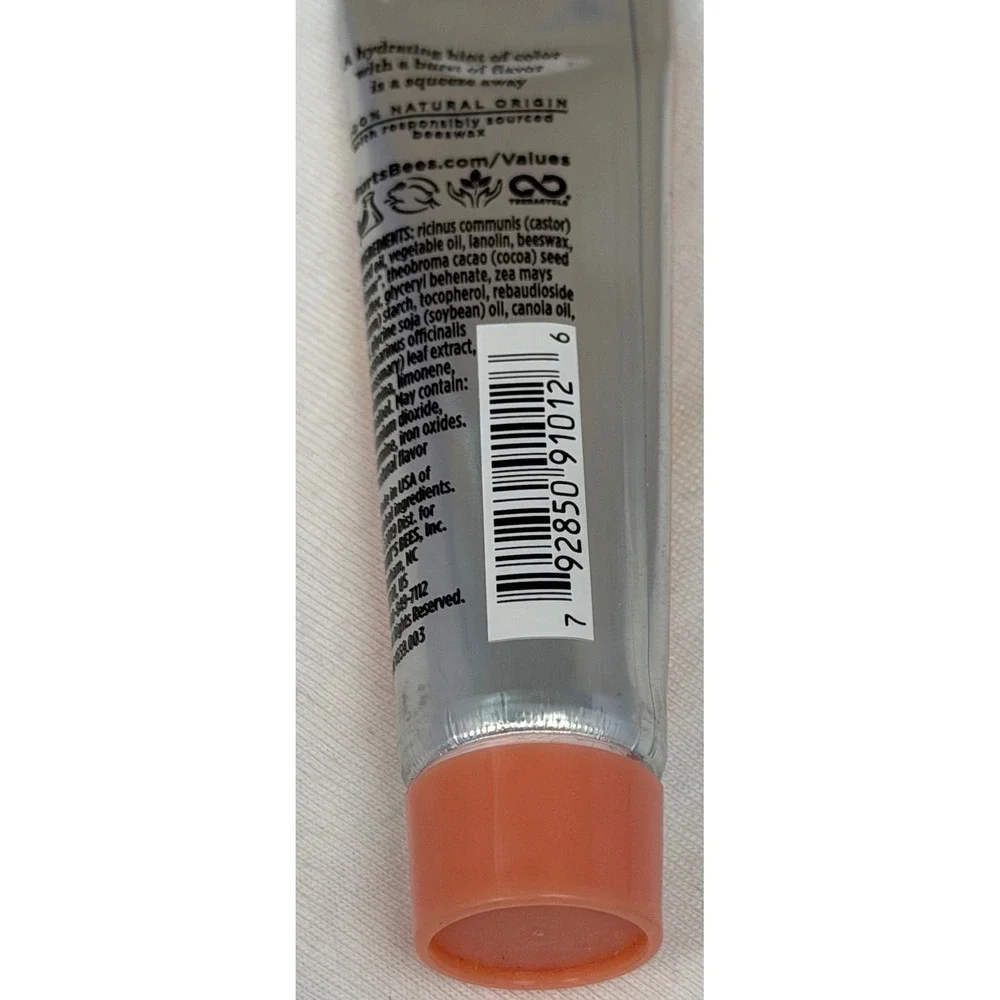Burt's Bees Squeezy Tinted Balm Sweet Peach Lip Moisturizer‎ 0.43oz New